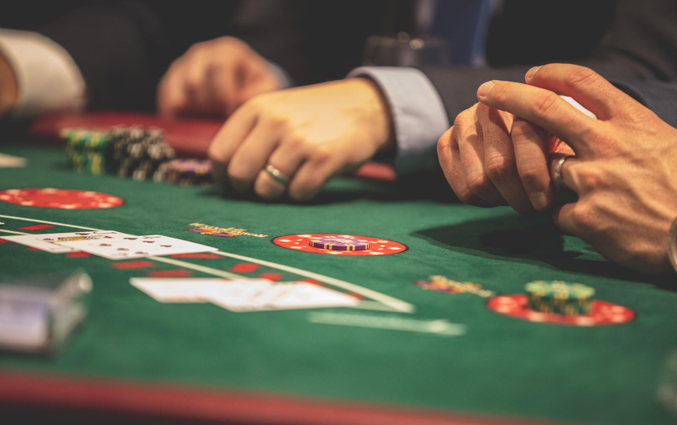 Baccarat Gameplay Through Simple Rules and Card Totals