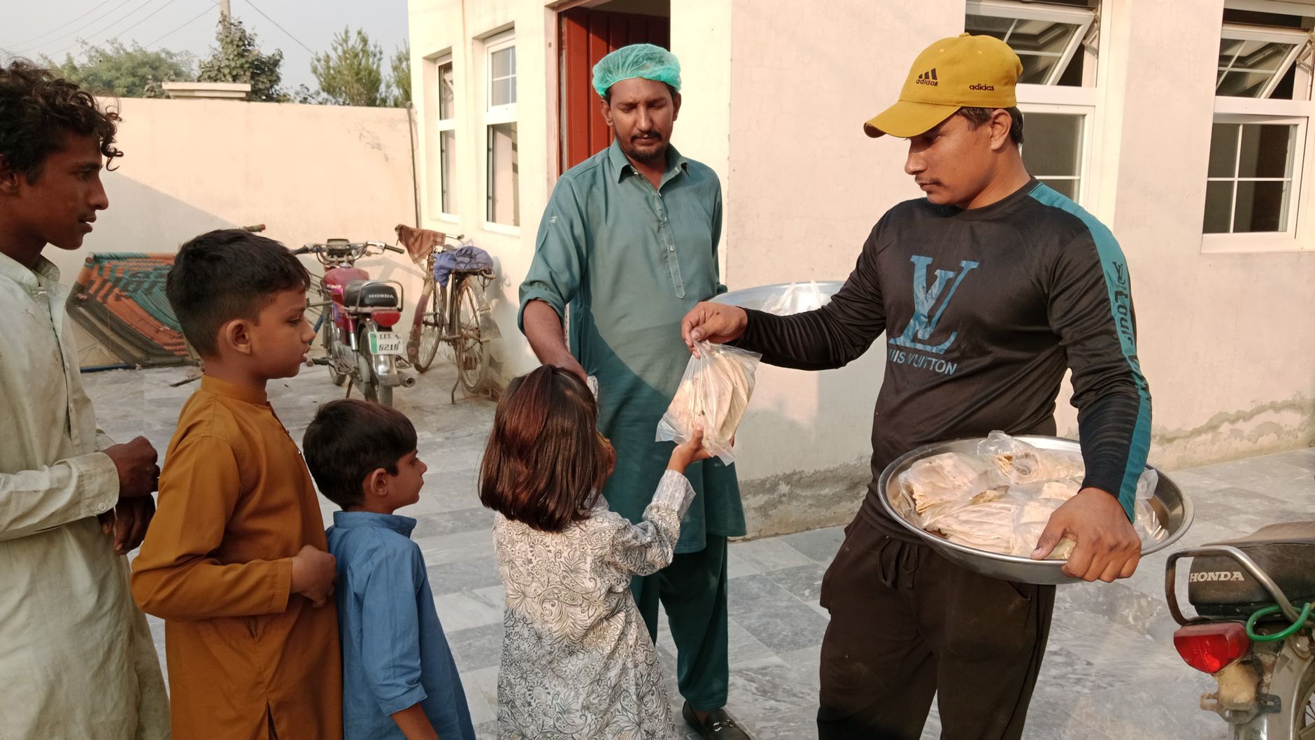 strong response to Pakistan